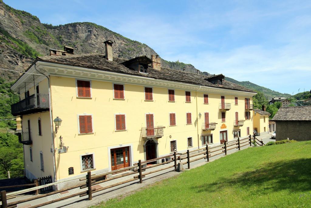 Hotel Col Du Mont Arvier Exterior photo